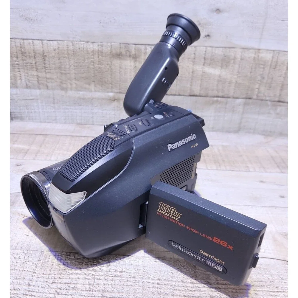 PANASONIC Palmcorder Camcorder PV-L559  VHSC Palmsight Tested Working NO BATTERY
